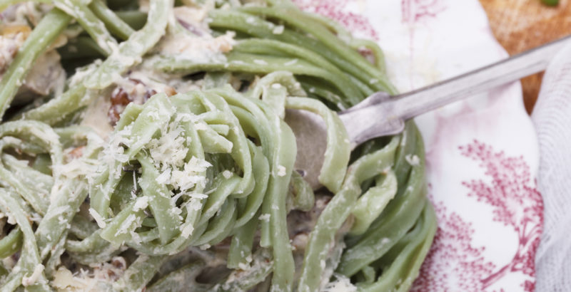 PASTA CON MOLE VERDE ROGELIO BUENO