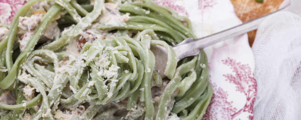 PASTA CON MOLE VERDE ROGELIO BUENO