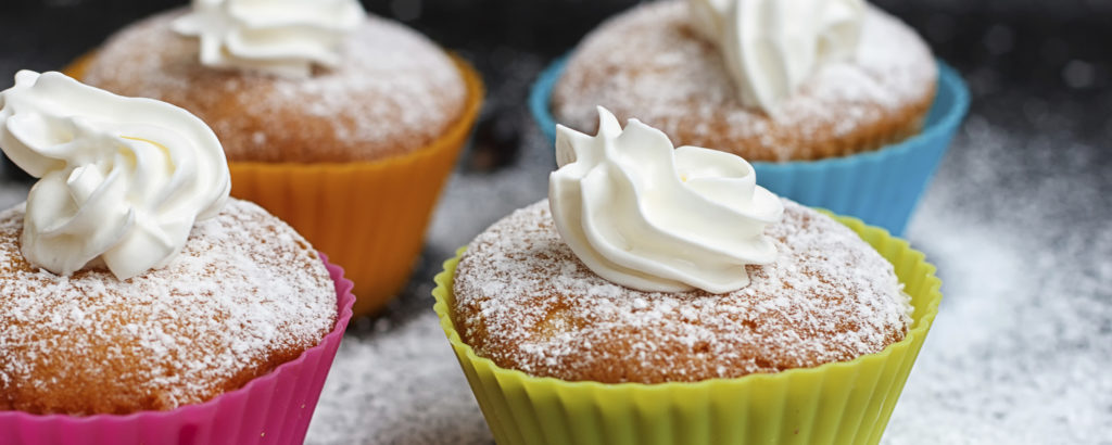 CUPCAKES CON REFRESCO FRUITY KING