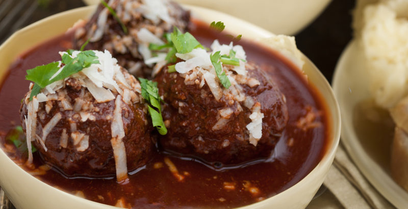 CHILE ZAPATA CON ADOBO ROGELIO BUENO