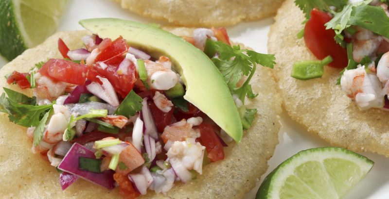 TOSTADA MAIZADA CON CEVICHE